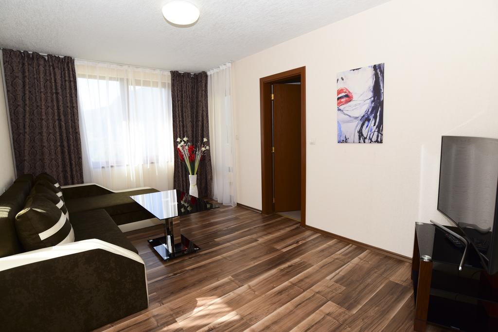 Guesthouse Nefertiti Σμόλιαν Εξωτερικό φωτογραφία